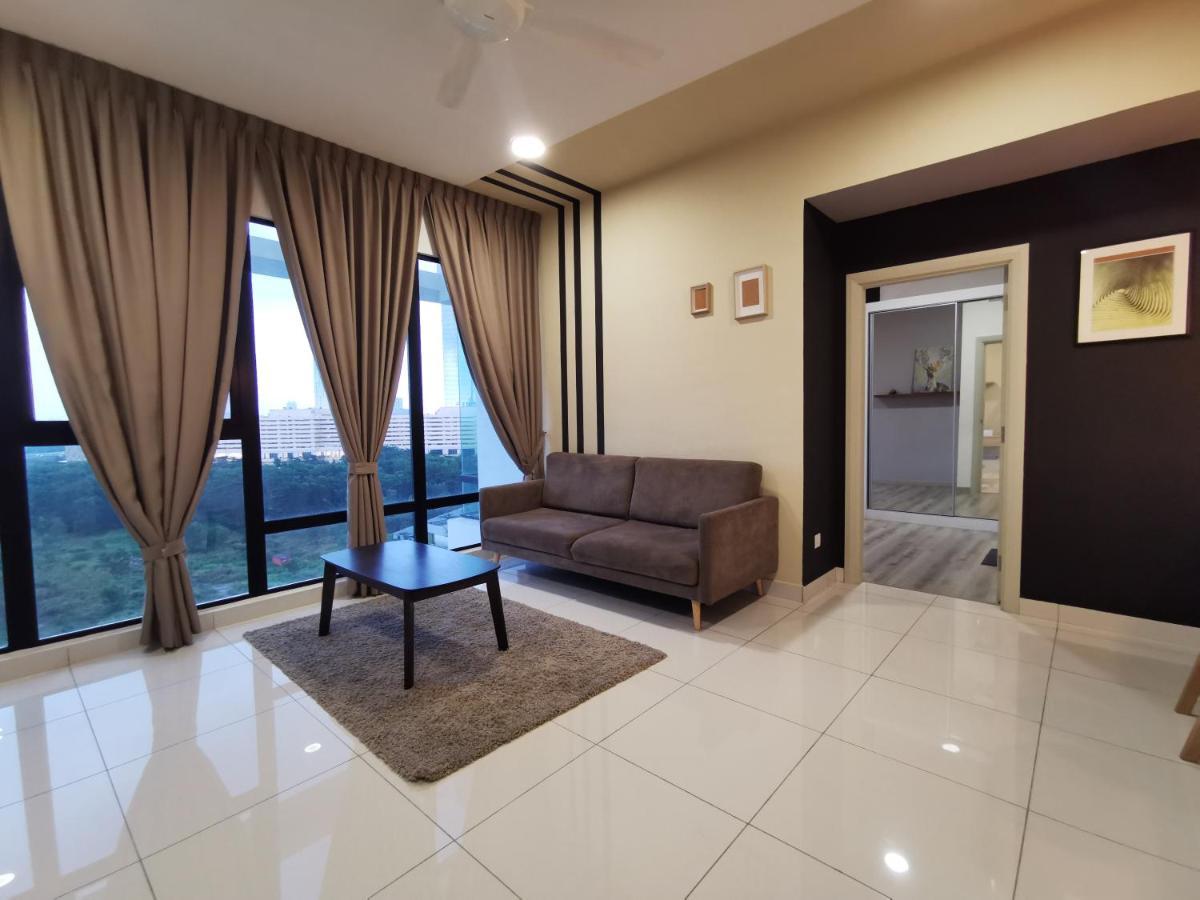 Apartment Mid Valley Southkey Mosaic Cozy At *
