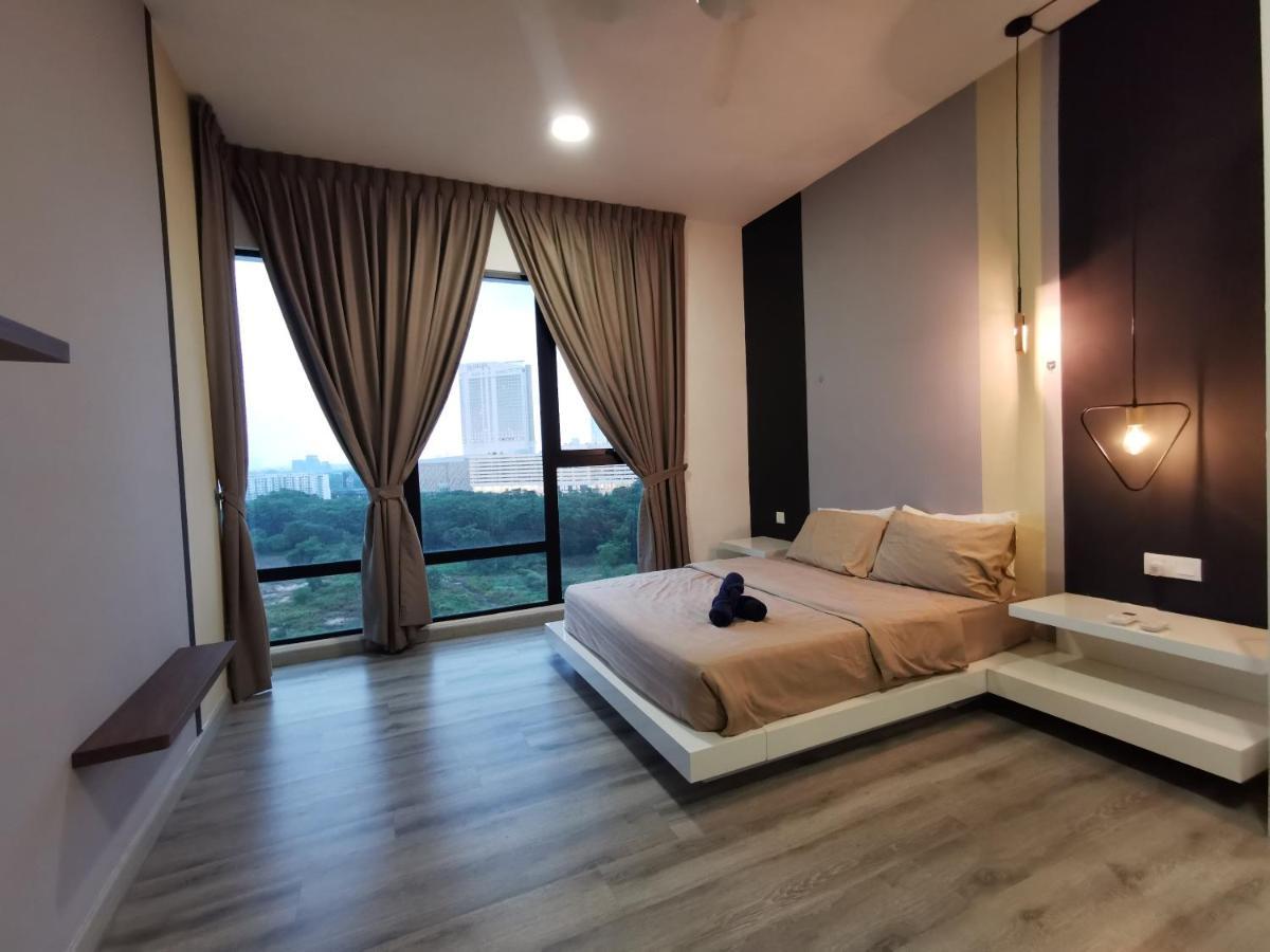 Mid Valley Southkey Mosaic Cozy At *