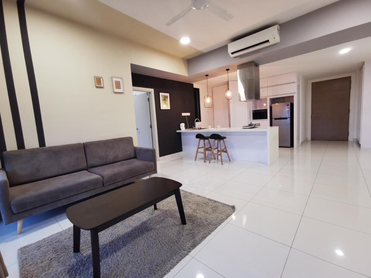 Apartment Mid Valley Southkey Mosaic Cozy At *