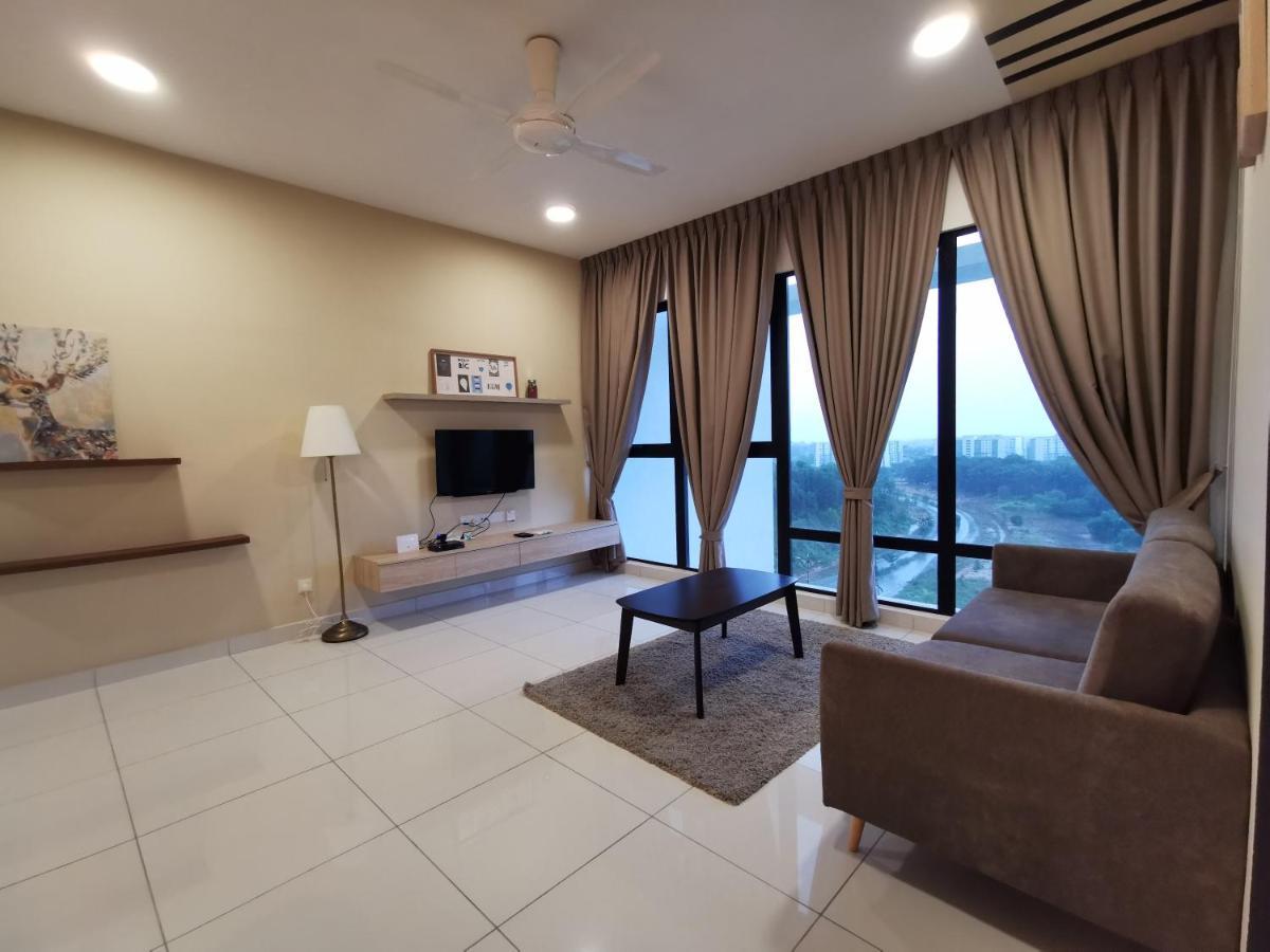 Apartment Mid Valley Southkey Mosaic Cozy At